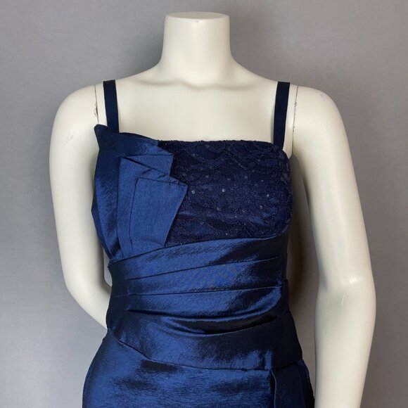 R&M Richards Petite Cocktail Dress Sheath Sculptural Size 4P Blue Fancy Formal‎ - Picture 4 of 9